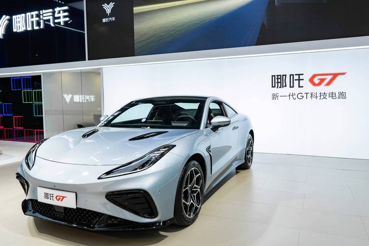 惠州惠阳区天纳浩企业管理咨询哪吒汽车在智能汽车领域的表现，领途汽车在新能源汽车市场中的影响力